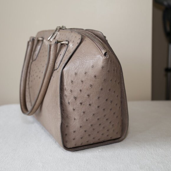 NEAR MINT! Authentic CAPE COBRA Genuine Ostrich tote shoulder bag - Picture 5 of 12